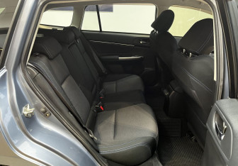 Подержанный автомобиль Subaru Levorg 2015 года (13 фото)