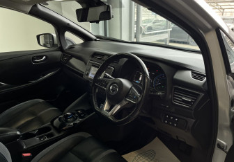 Подержанный автомобиль Nissan Leaf 2018 года (7 фото)