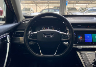 Подержанный автомобиль Geely Atlas Pro 2023 года (13 фото)