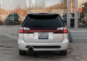 Подержанный автомобиль Subaru Legacy Wagon 2000 года (6 фото)
