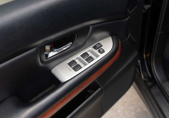 Подержанный автомобиль Lexus RX 2008 года (16 фото)