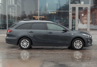 Подержанный автомобиль Kia Ceed Wagon 2019 года (4 фото)