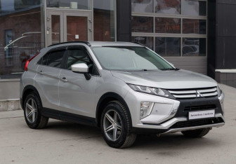 Подержанный автомобиль Mitsubishi Eclipse Cross 2018 года (3 фото)