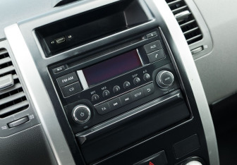 Подержанный автомобиль Nissan X-Trail 2008 года (13 фото)