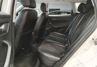 Подержанный автомобиль Skoda Karoq 2021 года (16 фото)