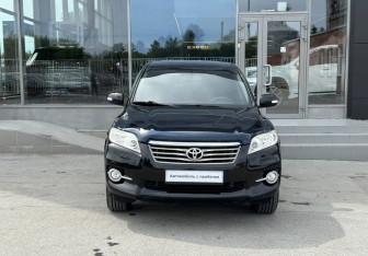 Подержанный автомобиль Toyota RAV4 2011 года (2 фото)