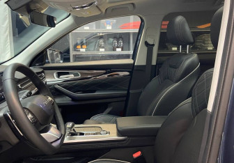 Подержанный автомобиль Exeed VX 2023 года (15 фото)