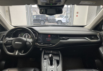Подержанный автомобиль Haval F7 2021 года (9 фото)