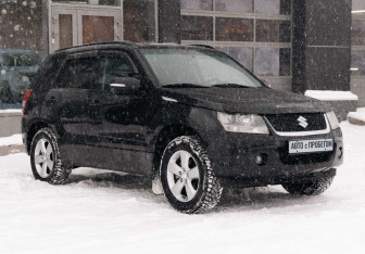 Подержанный автомобиль Suzuki Grand Vitara 2008 года (3 фото)