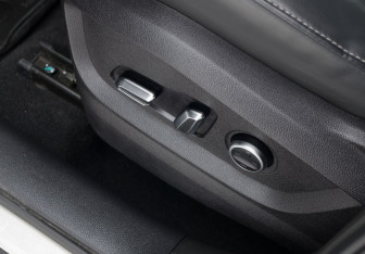 Подержанный автомобиль Exeed LX 2022 года (19 фото)