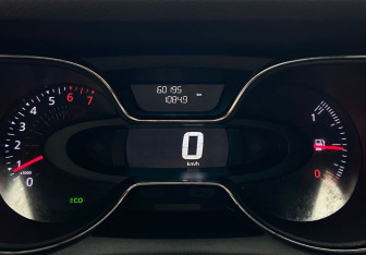 Подержанный автомобиль Renault Kaptur 2018 года (13 фото)