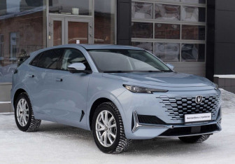 Подержанный автомобиль Changan UNI-K 2023 года (3 фото)