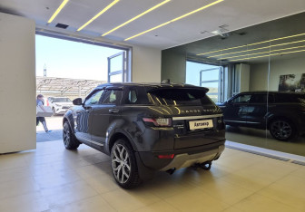 Подержанный автомобиль Land Rover Range Rover Evoque 2017 года (7 фото)
