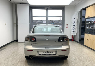 Подержанный автомобиль Mazda 3 Sedan 2008 года (5 фото)