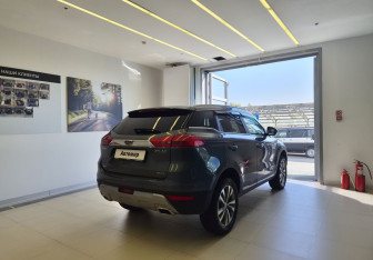 Подержанный автомобиль Geely Atlas 2020 года (4 фото)
