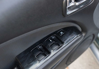 Подержанный автомобиль Mitsubishi Outlander 2004 года (16 фото)