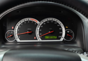 Подержанный автомобиль Chevrolet Captiva 2007 года (12 фото)