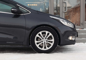 Подержанный автомобиль Kia Ceed Wagon 2013 года (9 фото)