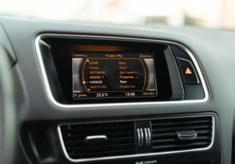 Подержанный автомобиль Audi Q5 2013 года (14 фото)