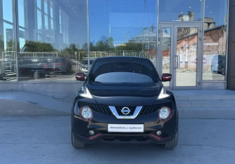 Подержанный автомобиль Nissan Juke 2017 года (2 фото)