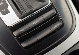 Подержанный автомобиль Audi A4 Sedan 2012 года (19 фото)