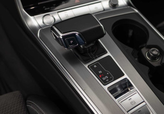Подержанный автомобиль Audi A6 Sedan 2020 года (17 фото)
