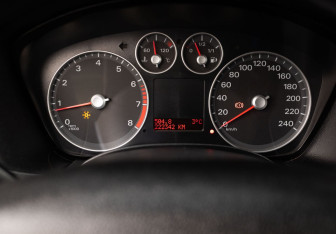 Подержанный автомобиль Ford Focus Sedan 2007 года (12 фото)