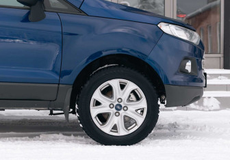 Подержанный автомобиль Ford EcoSport 2015 года (9 фото)