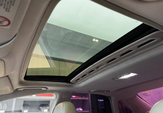 Подержанный автомобиль Subaru Legacy Sedan 2004 года (13 фото)