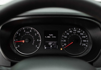 Подержанный автомобиль Renault Arkana 2020 года (12 фото)