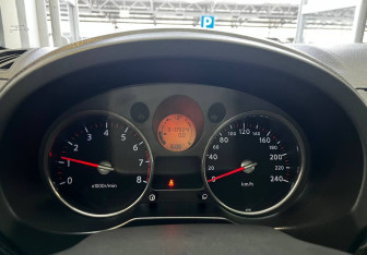 Подержанный автомобиль Nissan X-Trail 2010 года (11 фото)