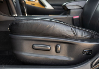 Подержанный автомобиль Toyota Camry Sedan 2006 года (18 фото)