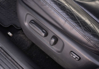 Подержанный автомобиль Toyota RAV4 2012 года (18 фото)