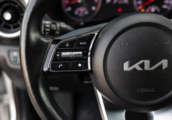 Подержанный автомобиль Kia Cerato Sedan 2021 года (12 фото)