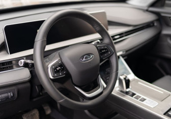 Подержанный автомобиль Chery Tiggo 4 2025 года (11 фото)