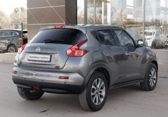 Подержанный автомобиль Nissan Juke 2013 года (5 фото)