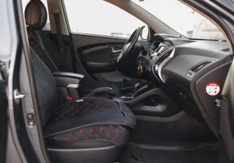 Подержанный автомобиль Hyundai ix35 2010 года (19 фото)