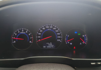 Подержанный автомобиль Hyundai Santa Fe 2012 года (10 фото)