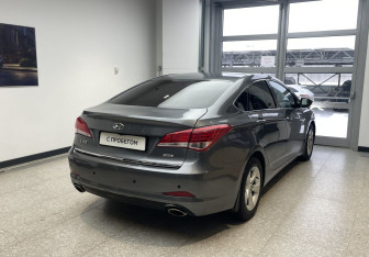 Подержанный автомобиль Hyundai i40 Sedan 2013 года (5 фото)