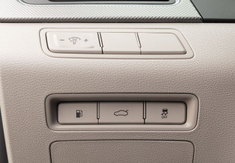 Подержанный автомобиль Hyundai Sonata 2016 года (18 фото)