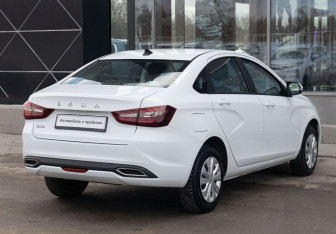 Подержанный автомобиль LADA (ВАЗ) Vesta Sedan 2023 года (5 фото)