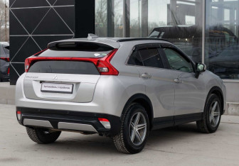 Подержанный автомобиль Mitsubishi Eclipse Cross 2018 года (5 фото)