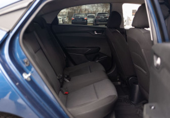 Подержанный автомобиль Hyundai Solaris Sedan 2021 года (18 фото)