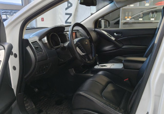 Подержанный автомобиль Nissan Murano Suv 2015 года (8 фото)