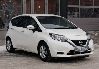 Подержанный автомобиль Nissan Note 2020 года (3 фото)