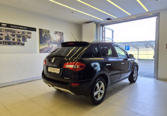 Подержанный автомобиль Renault Koleos 2011 года (4 фото)