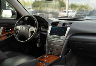 Подержанный автомобиль Toyota Camry Sedan 2008 года (10 фото)