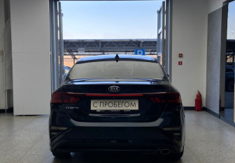 Подержанный автомобиль Kia Cerato Sedan 2020 года (6 фото)