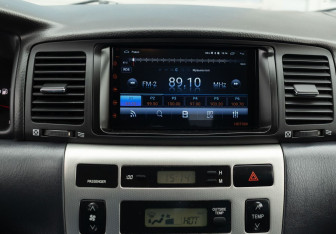 Подержанный автомобиль Toyota Corolla Sedan 2005 года (13 фото)