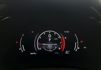 Подержанный автомобиль Lexus RX 2023 года (13 фото)